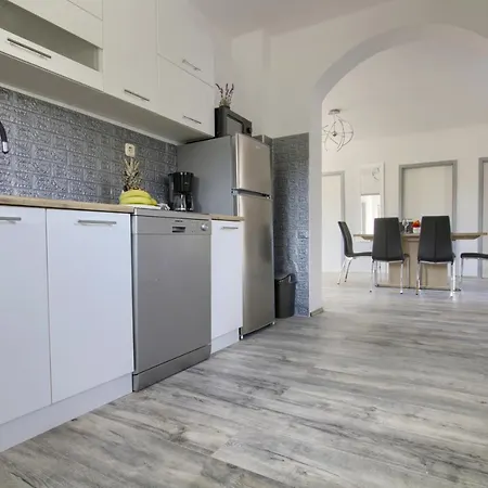 Appartement Delux Mihaela Banj