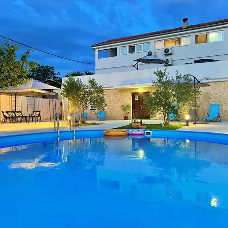 Apartment Mihaela Banj